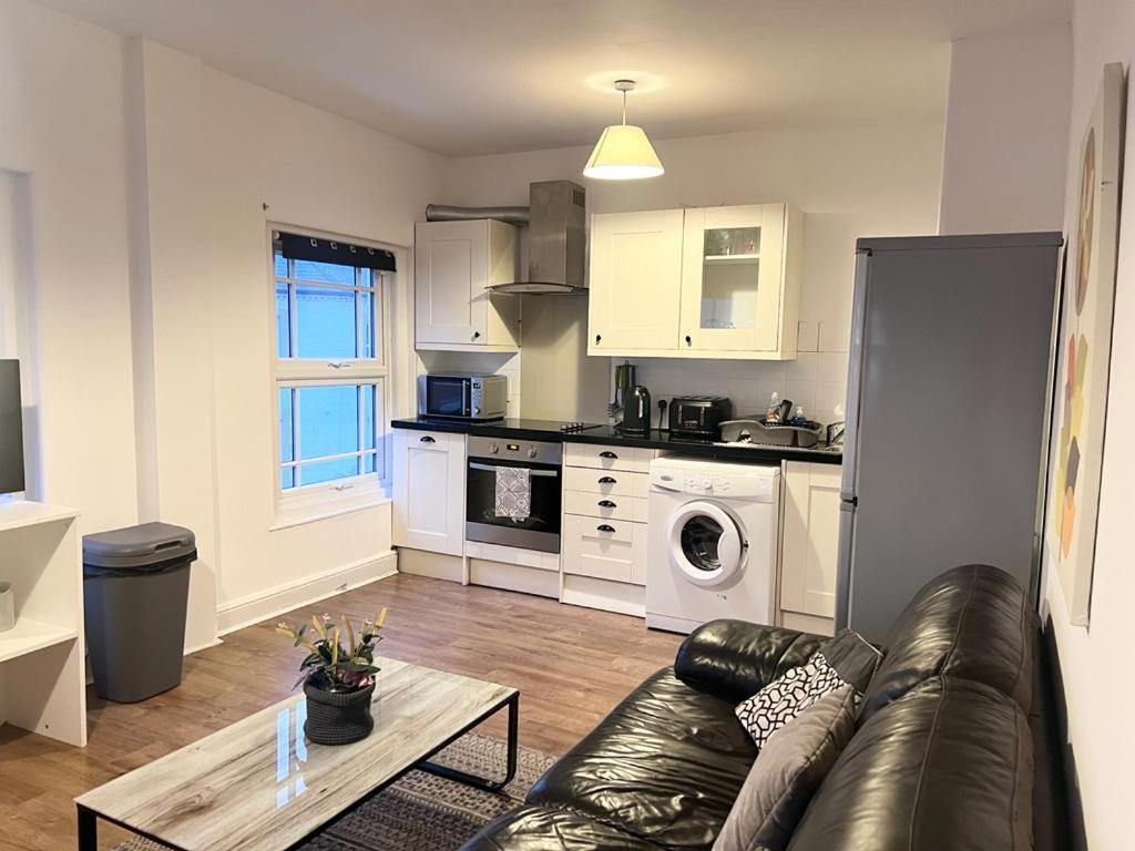 Yeovil Apartments Экстерьер фото